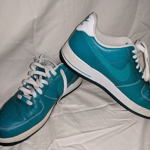 Teal Nike AF1's 🔥